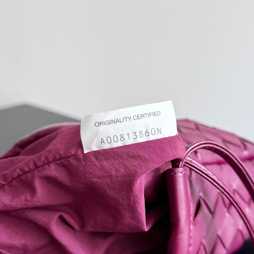 BOTTEGA VENETA 25S SMALL DUSTBAG 21 IN DARK PINK LAMBSKIN