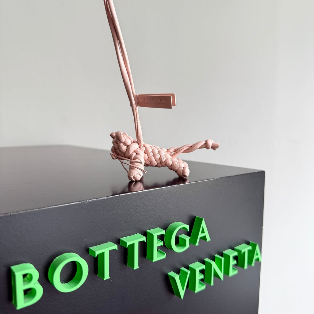 BOTTEGA VENETA 25S CAT CHARM IN LIGHT PINK CALFSKIN