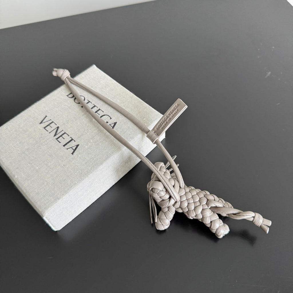 BOTTEGA VENETA 25S CAT CHARM IN GREIGE CALFSKIN