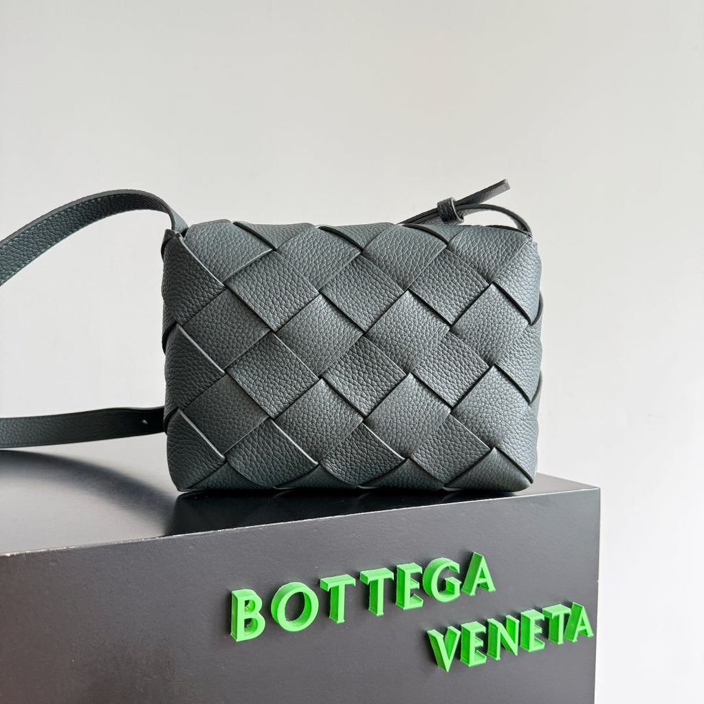 BOTTEGA VENETA 25S DIAGO 22 IN STEEL GRAY CALFSKIN SILVER HARDWARE