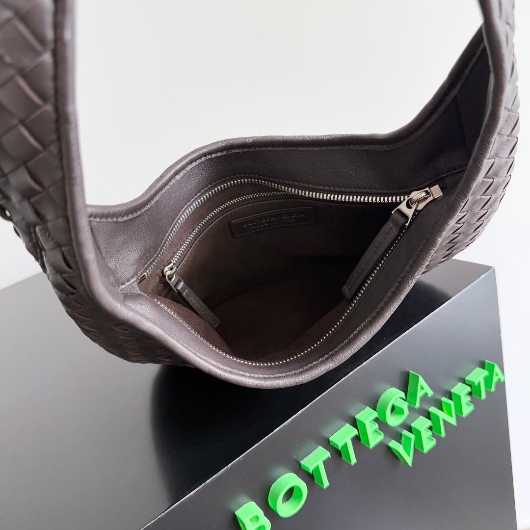 BOTTEGA VENETA 25S VENETO BAG 27 IN DARK BROWN CALFSKIN SILVER HARDWARE