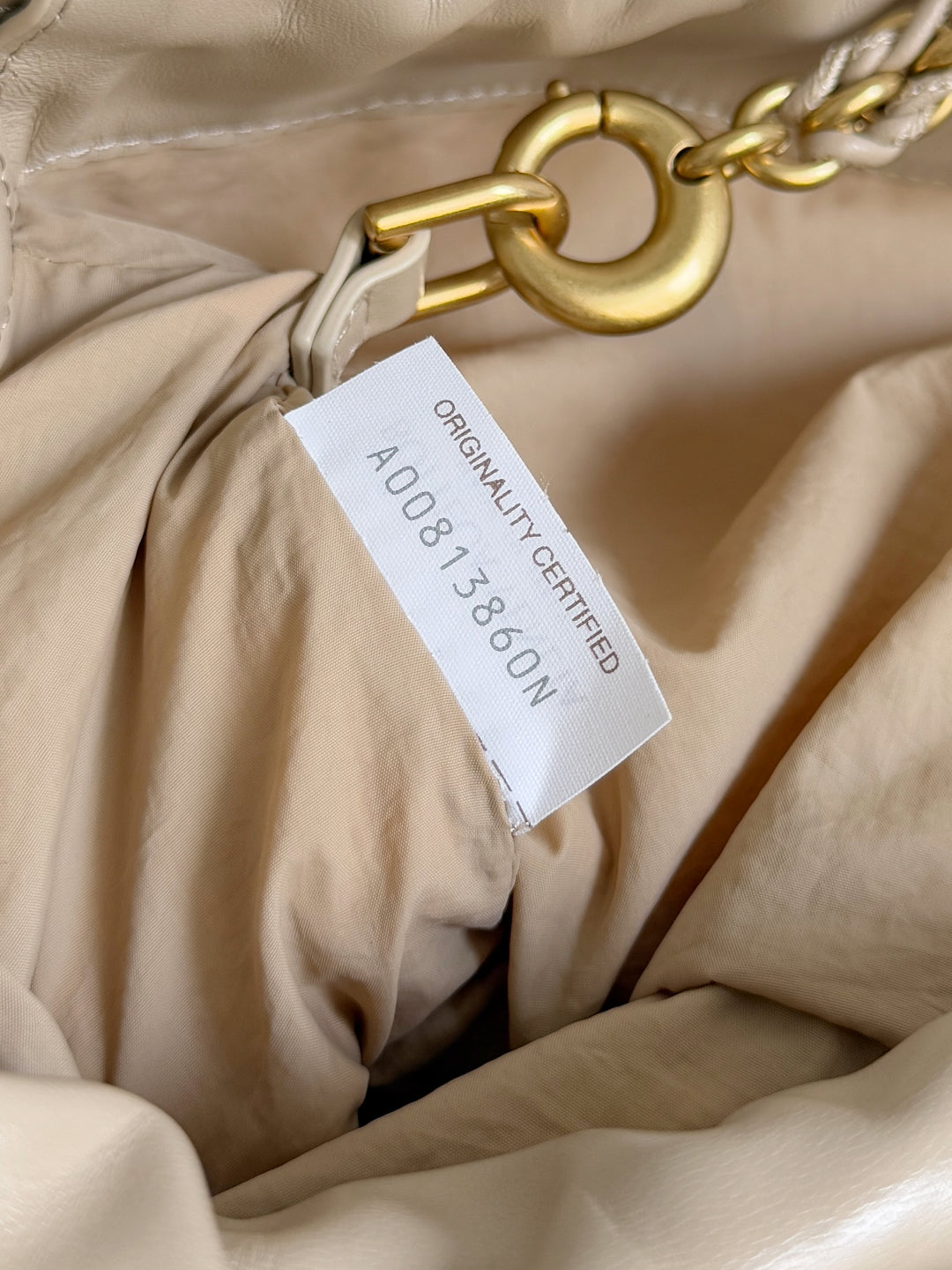 BOTTEGA VENETA 25S DUSTBAG NOTTE 33 IN WARM BEIGE CALFSKIN GOLD HARDWARE