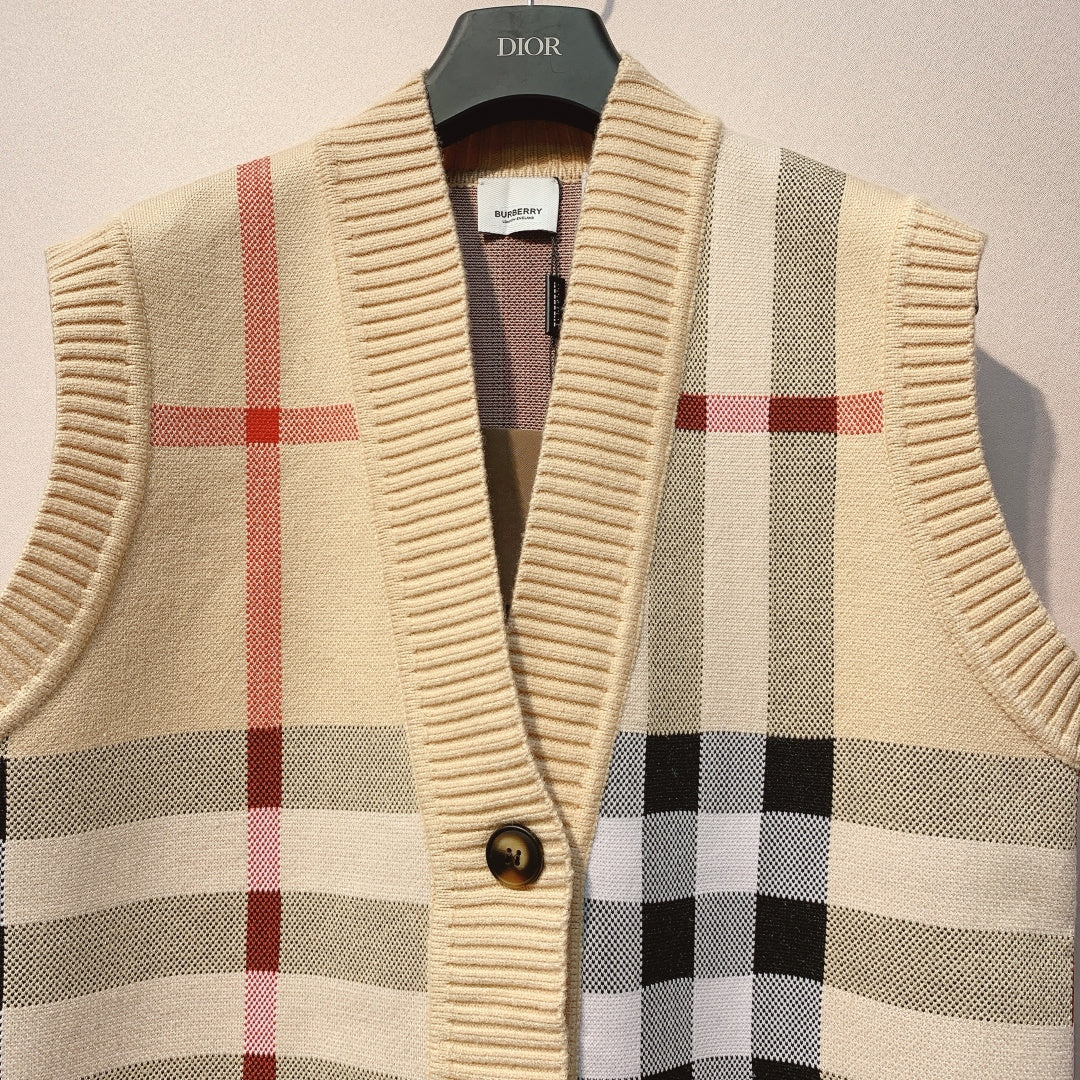 BURBERRY 25S KNIT VEST 294