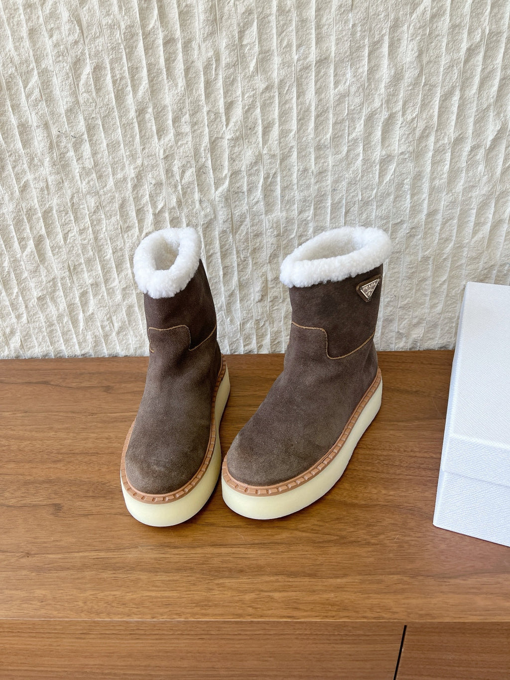 PRADA 25S ANKLE BOOTS 40 MM IN MUTED BROWN GRAY SUEDE SHEARLING-LINED