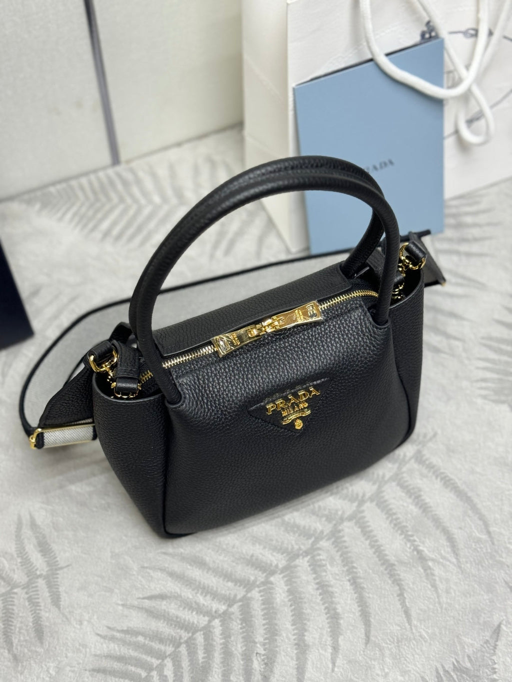 PRADA 25S SMALL BAG 23 IN BLACK CALFSKIN GOLD HARDWRE