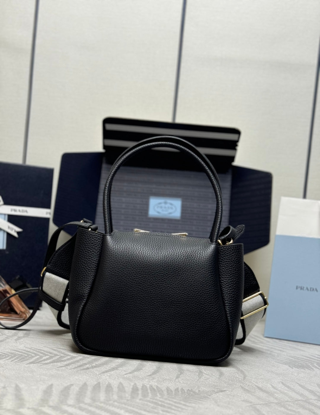 PRADA 25S SMALL BAG 23 IN BLACK CALFSKIN GOLD HARDWRE