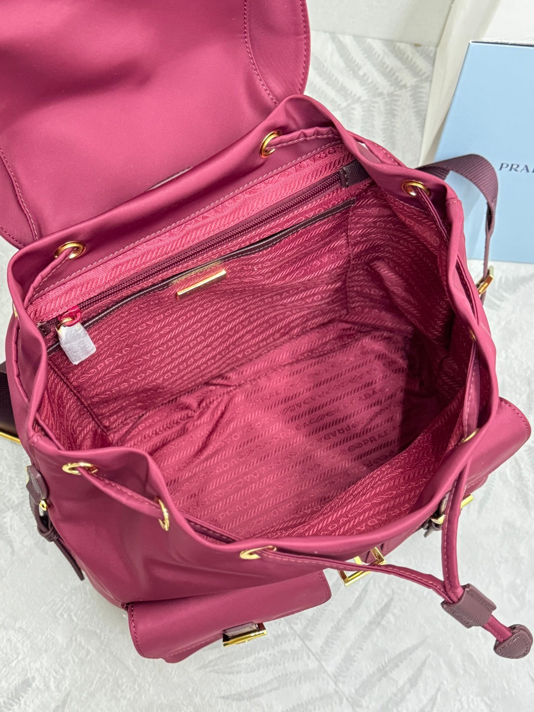 PRADA 25S RE-EDITION 1978 SMALL BACKPACK 32 IN BURGUNDY RE-NYLON