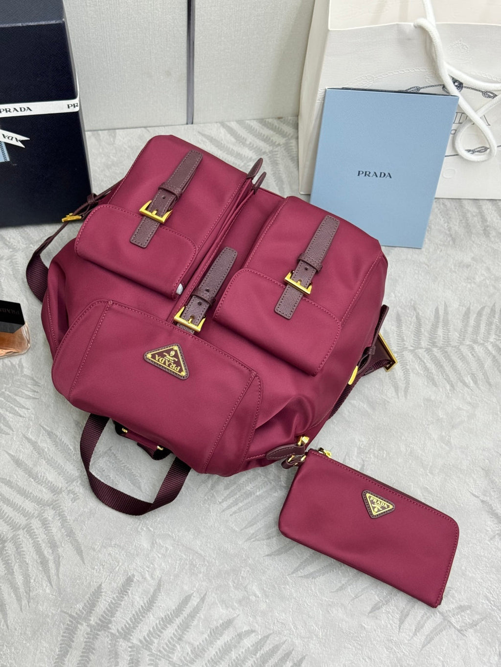 PRADA 25S RE-EDITION 1978 SMALL BACKPACK 32 IN BURGUNDY RE-NYLON