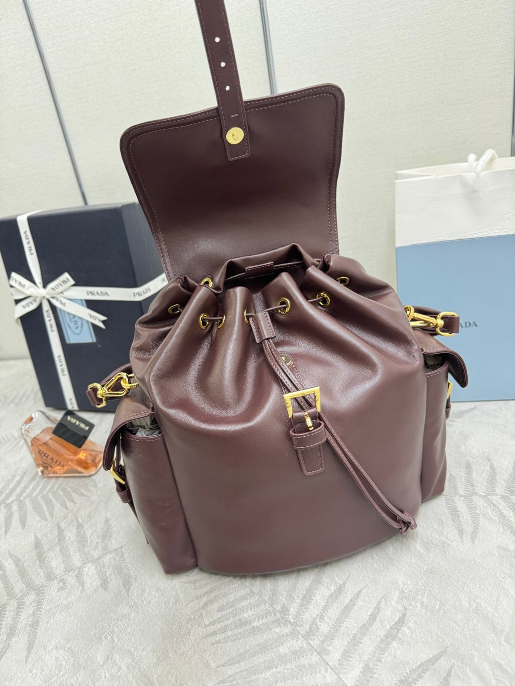 PRADA 25S EXPLORE MEDIUM BACKPACK 29 IN SIENNA CALFSKIN GOLD HARDWARE