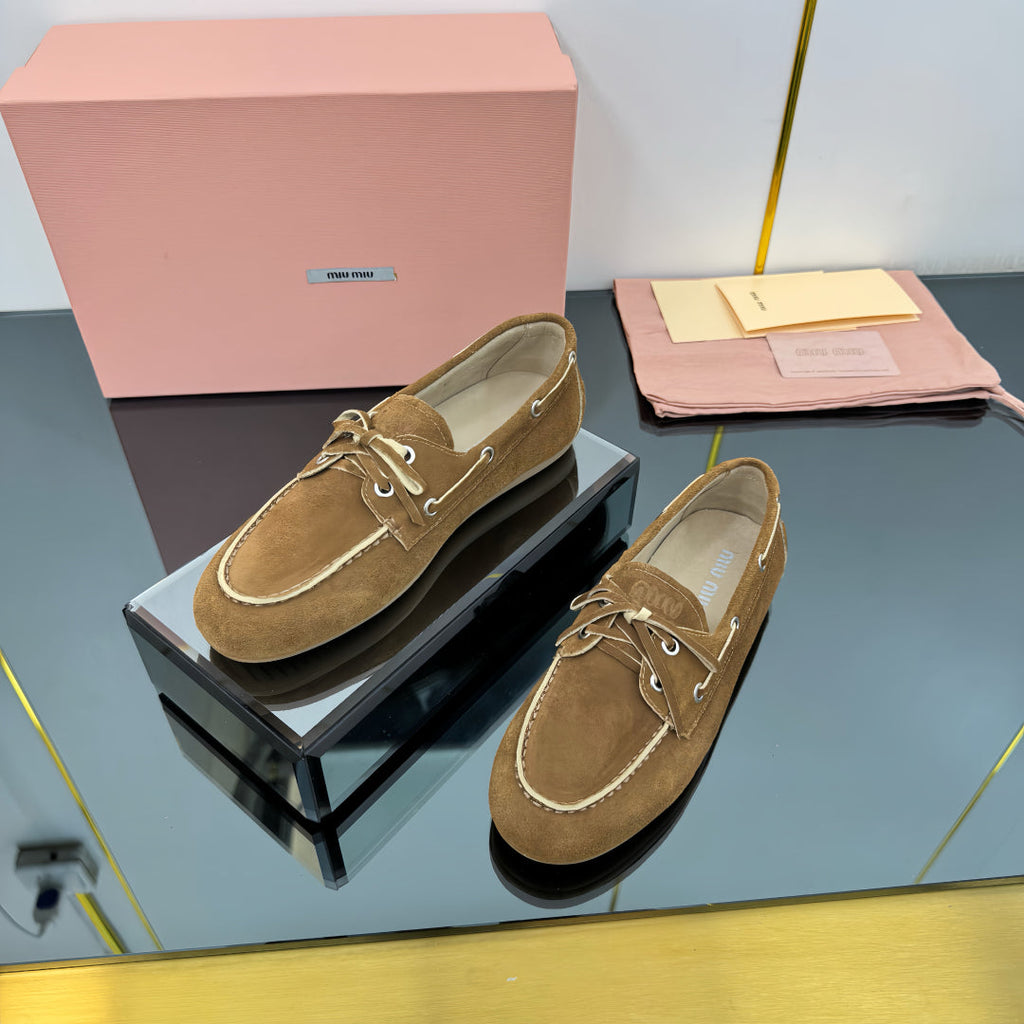 BOAT SHOES IN DARK BEIGE SUEDE