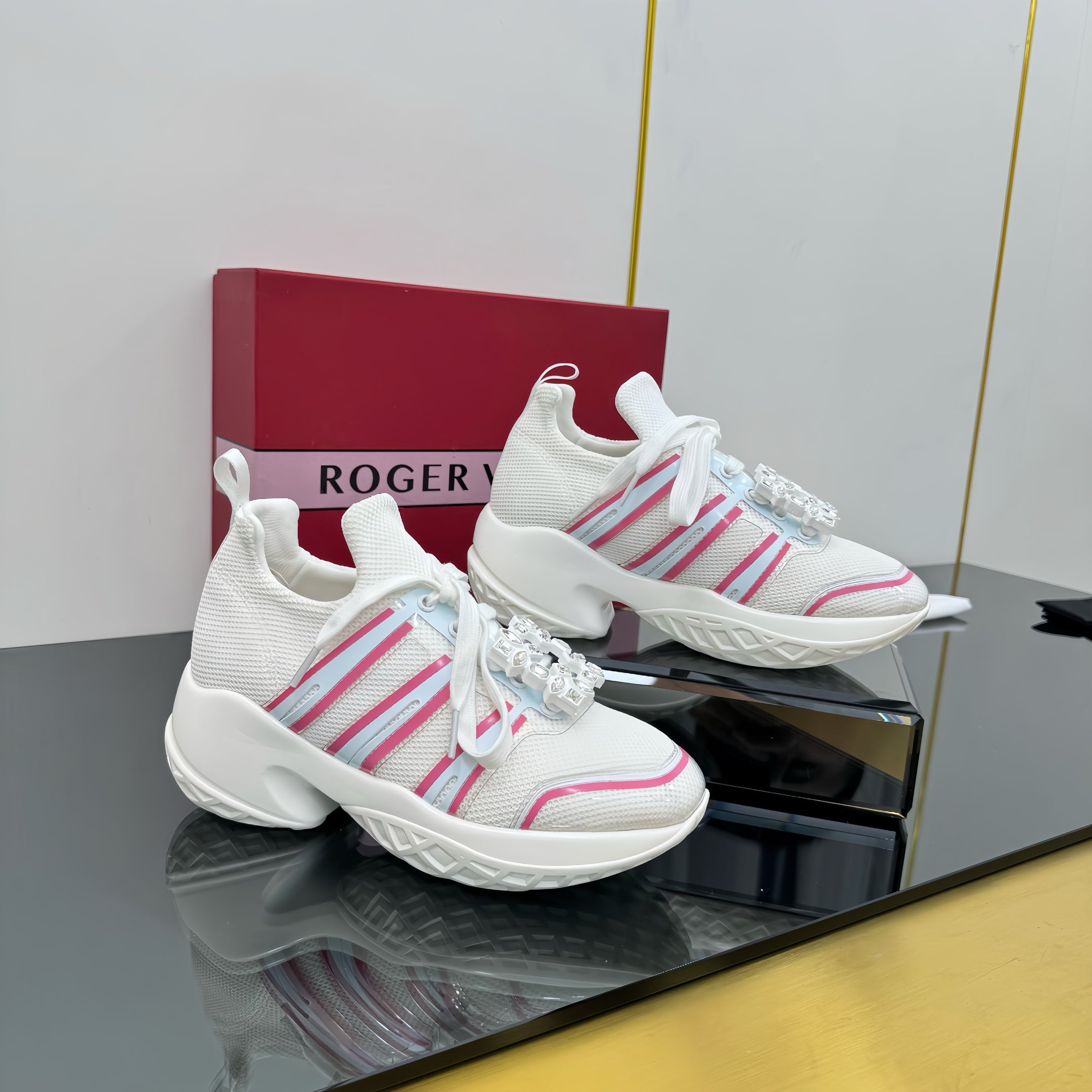 VIV' RUN SNEAKERS IN WHITE TECHNICAL FABRIC WITH PINK AND LIGHT BLUE CALFSKIN