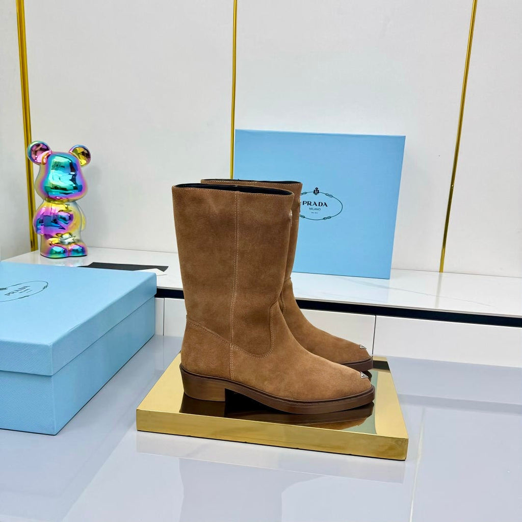 PRADA 25S POINTED TOE HIGH BOOTS 50MM IN DARK BROWN SUEDE WITH LOGO