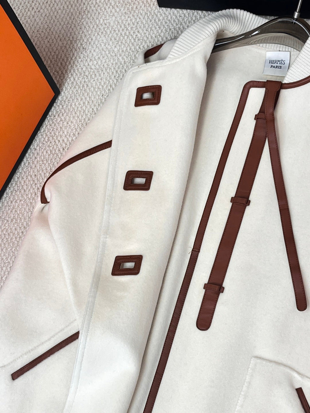 HERMES 25S CASHMERE COAT WITH LEATHER BUTTONS 204