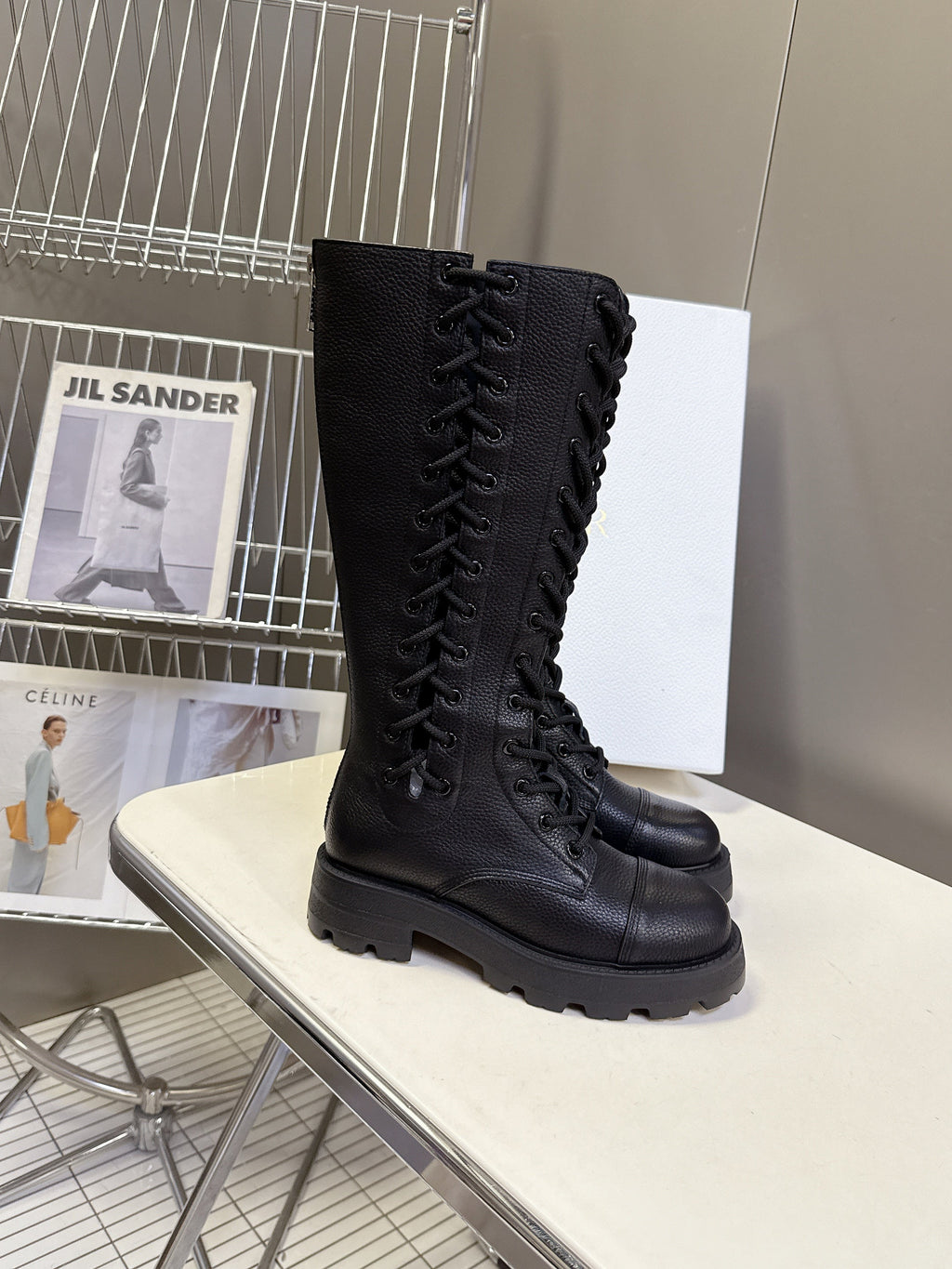 DIOR 25S D-ROAD BOOT IN BLACK GRAINED CALFSKIN