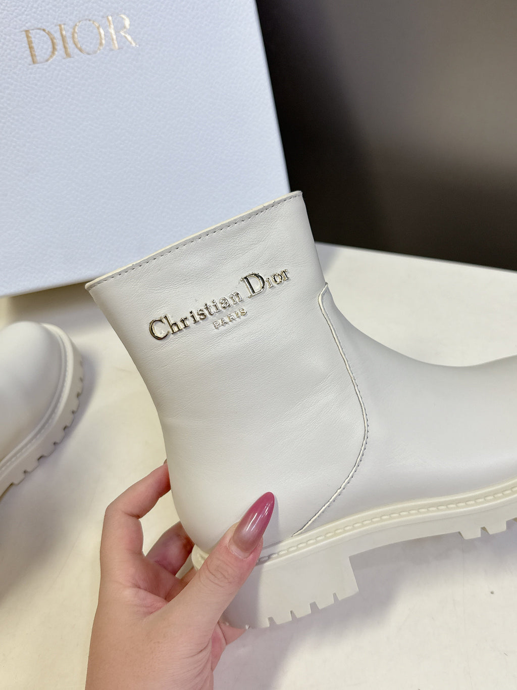 DIOR 25S D-MAJOR ANKLE BOOTS IN WHITE LAMBSKIN WITH GOLD HARDWARE