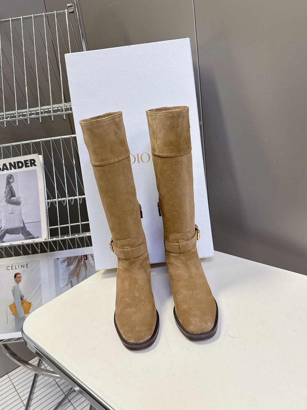 DIOR 25S BROWN HIGH BOOTS IN BEIGE SUEDE