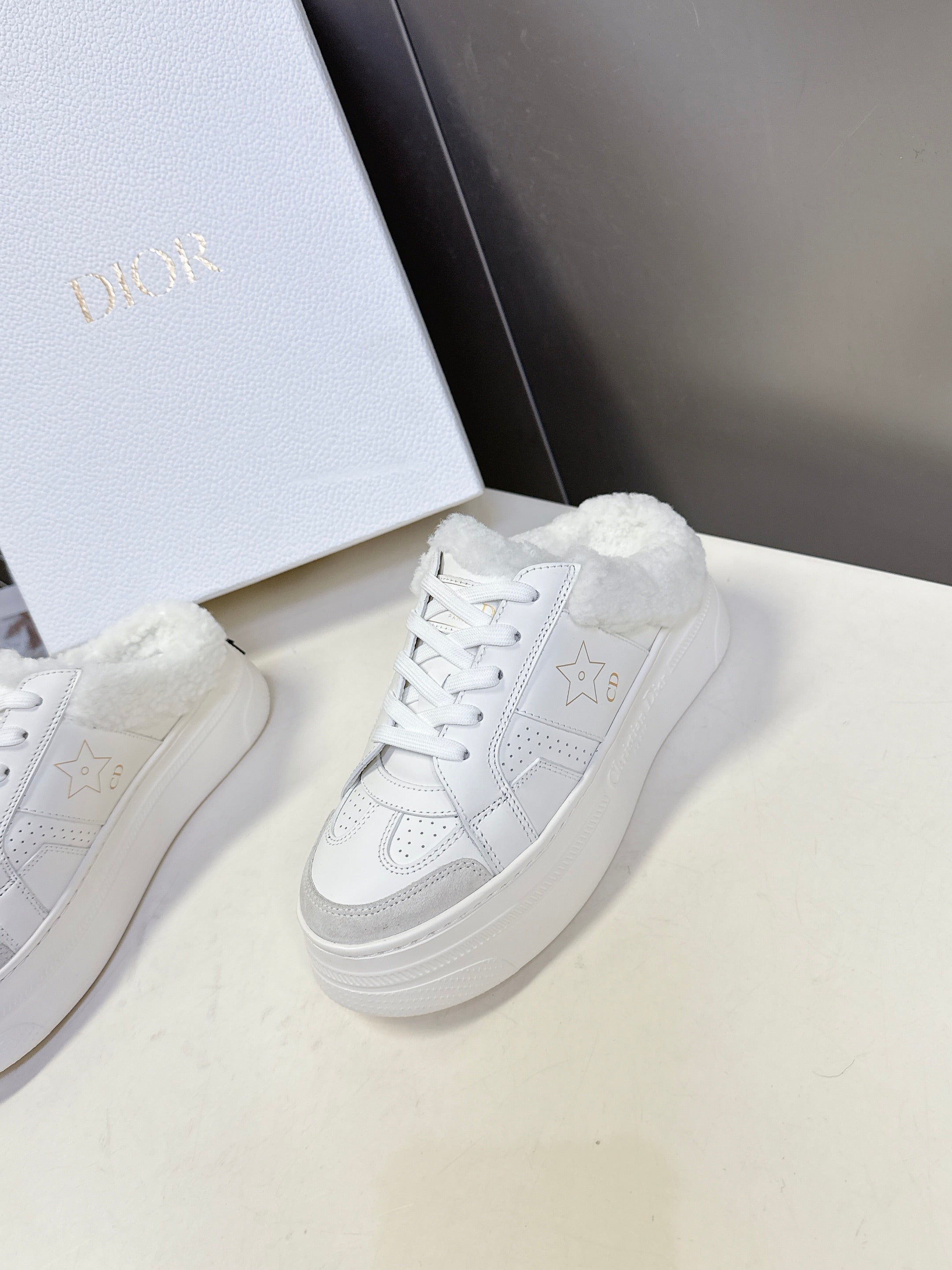 DIOR 25S DIOR STAR SNEAKERS 40 MM IN WHITE LAMBSKIN AND WOOL