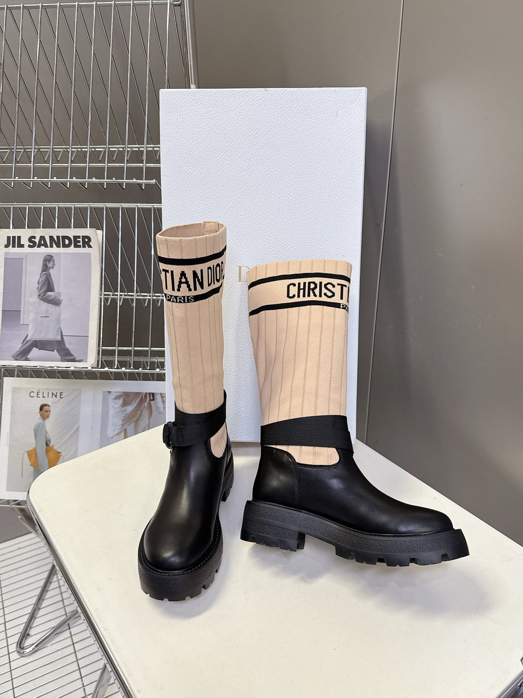 DIOR 25S D-MAJOR ANKLE BOOTS IN BLACK CALFSKIN AND LIGHT BEIGE FABRIC