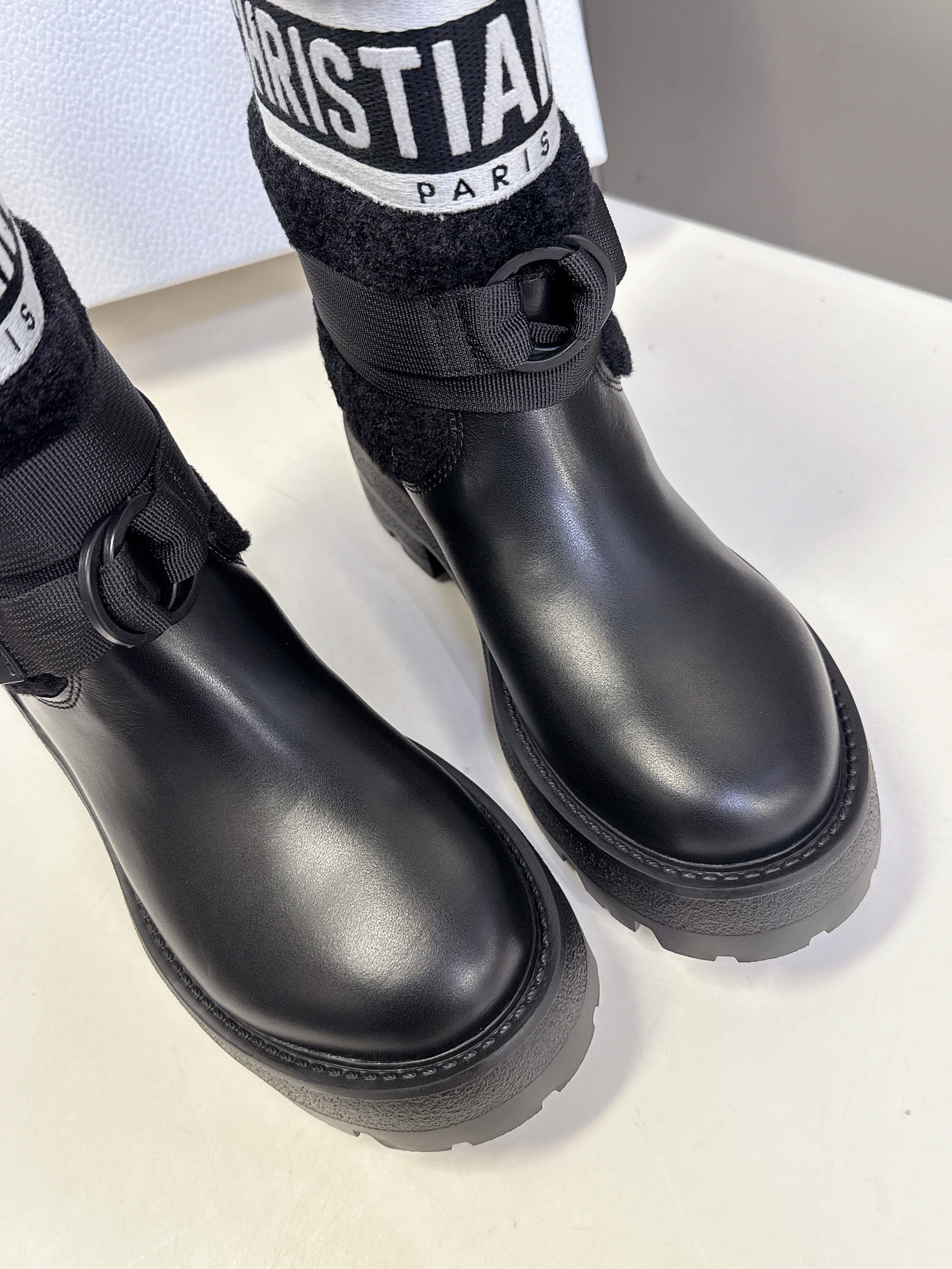 DIOR 25S D-MAJOR ANKLE BOOTS IN BLACK LAMBSKIN AND WOOL