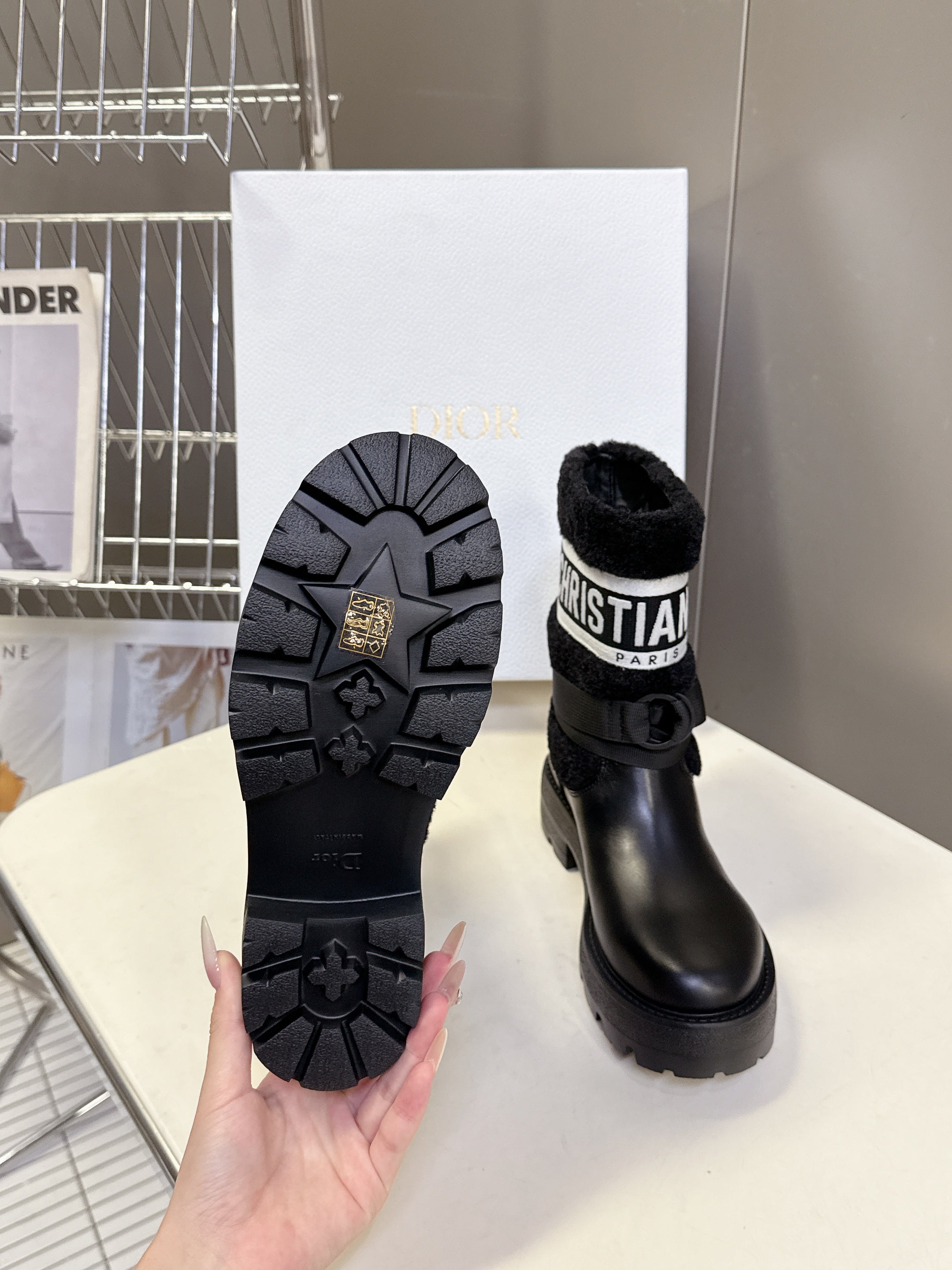 DIOR 25S D-MAJOR ANKLE BOOTS IN BLACK LAMBSKIN AND WOOL