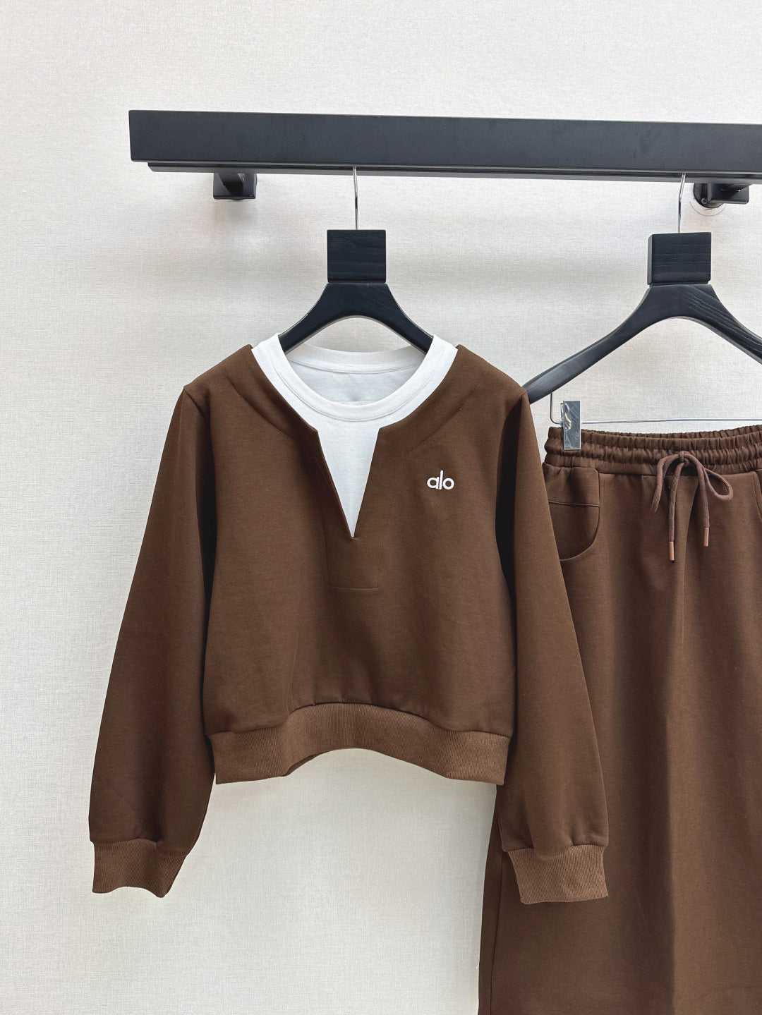 ALO SWEATSHIRT & SKIRT SET STYLE 92