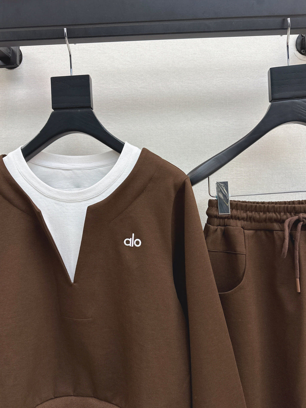 ALO SWEATSHIRT & SKIRT SET STYLE 92