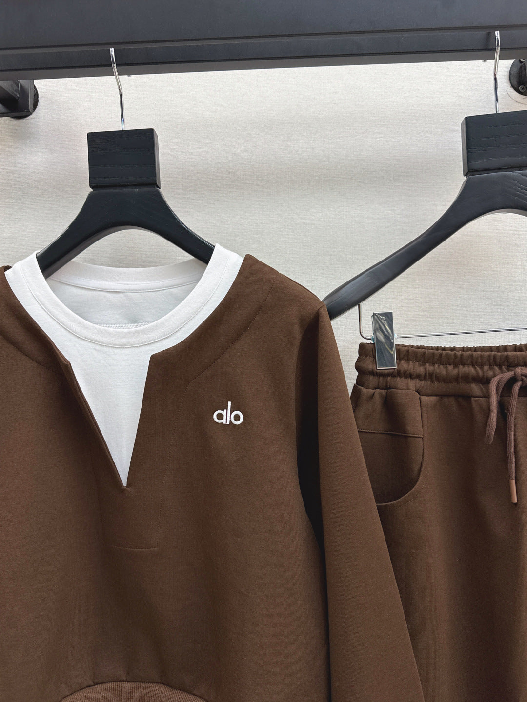 ALO SWEATSHIRT & SKIRT SET STYLE 92