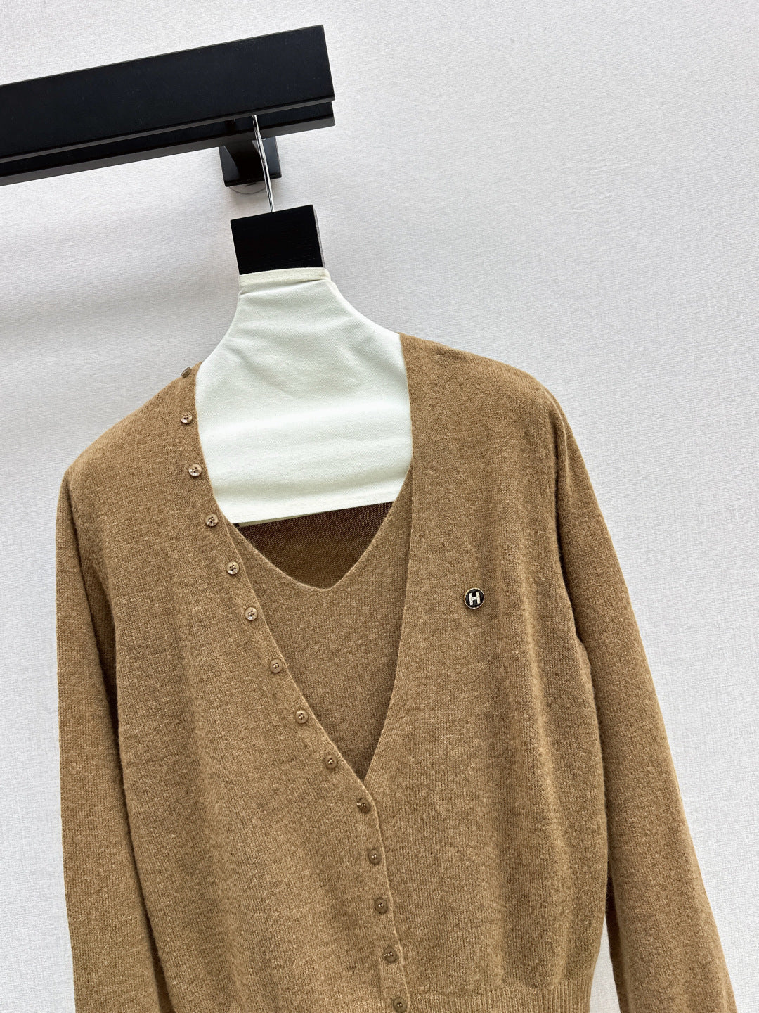 HERMES 25S V-NECK SWEATER 246