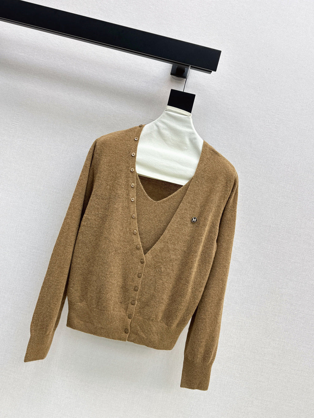 HERMES 25S V-NECK SWEATER 246