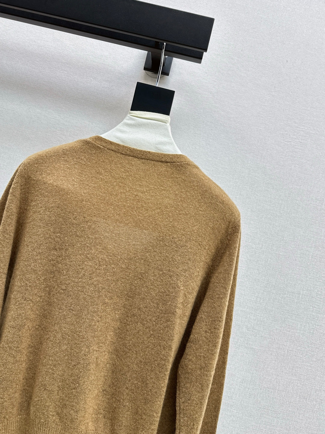 HERMES 25S V-NECK SWEATER 246