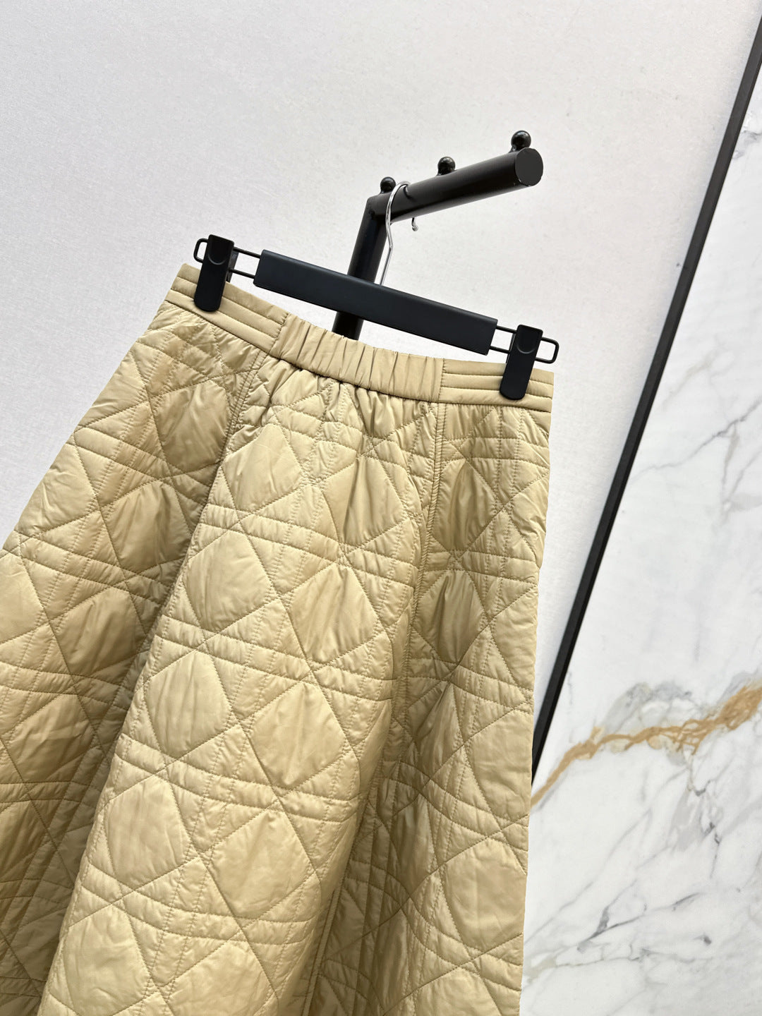 DIOR 25S LONG QUILTED SKIRT 526