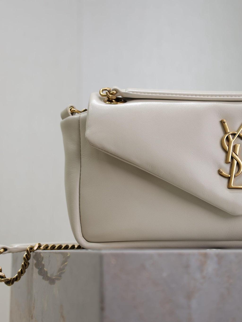 YSL 25S CALYPSO HANDBAG 26 IN IVORY LAMBSKIN GOLD HARDWARE