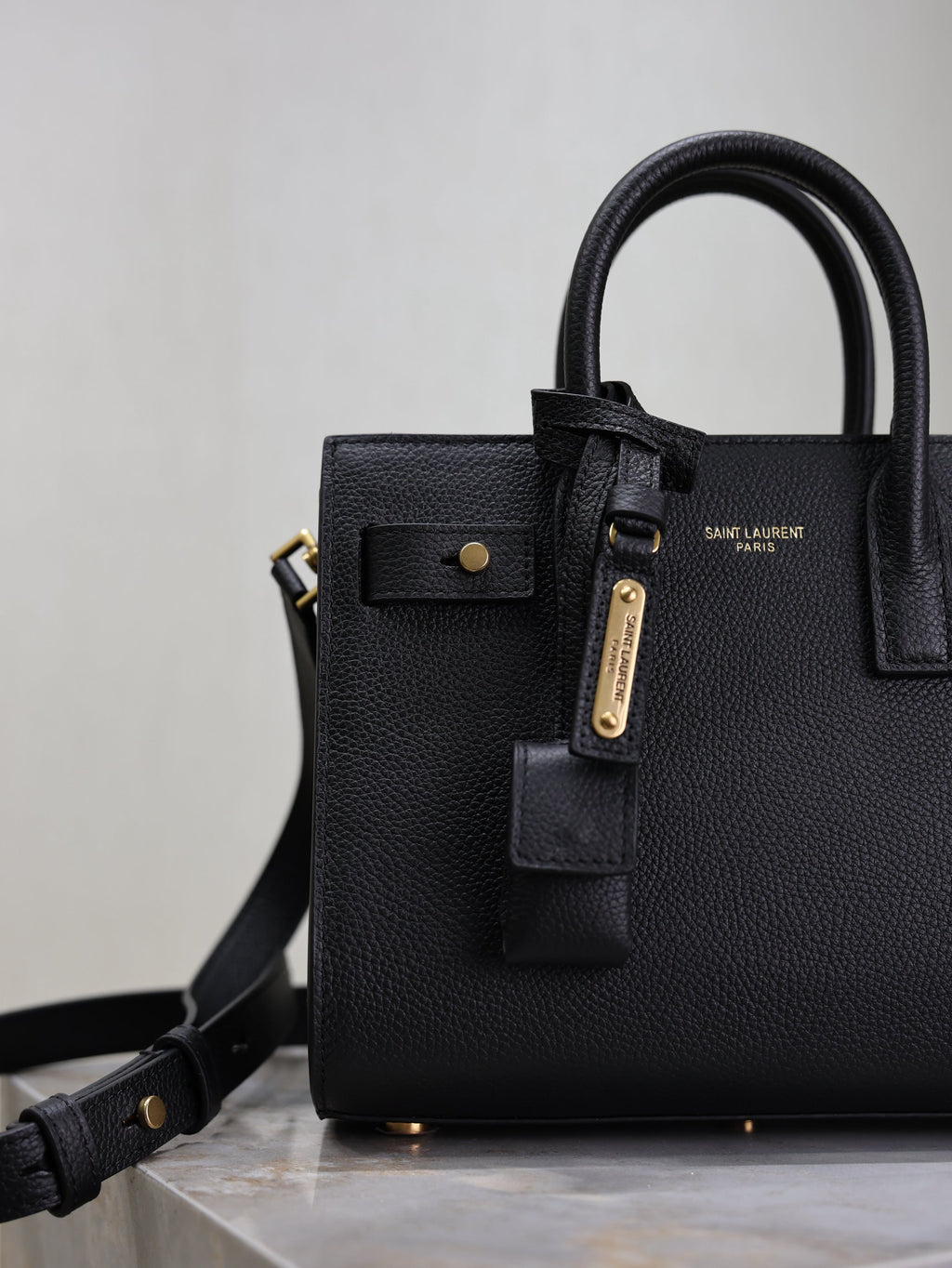 YSL 25S SAC DE JOUR 22 IN BLACK SUPPLE GRAINED CALFSKIN GOLD HARDWRE