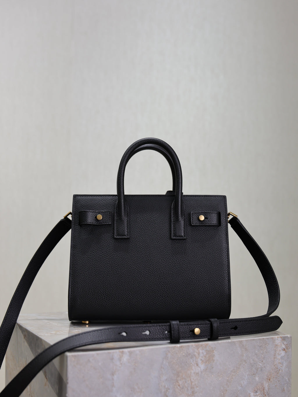 YSL 25S SAC DE JOUR 22 IN BLACK SUPPLE GRAINED CALFSKIN GOLD HARDWARE