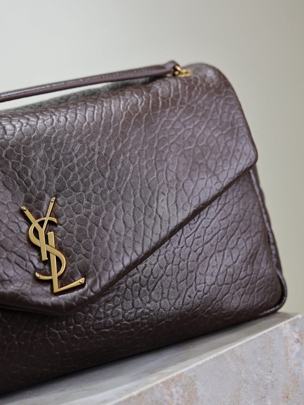 YSL 25S CALYPSO GM 38 IN DARK CHOCOLATE CALFSKIN GOLD HARDWRE