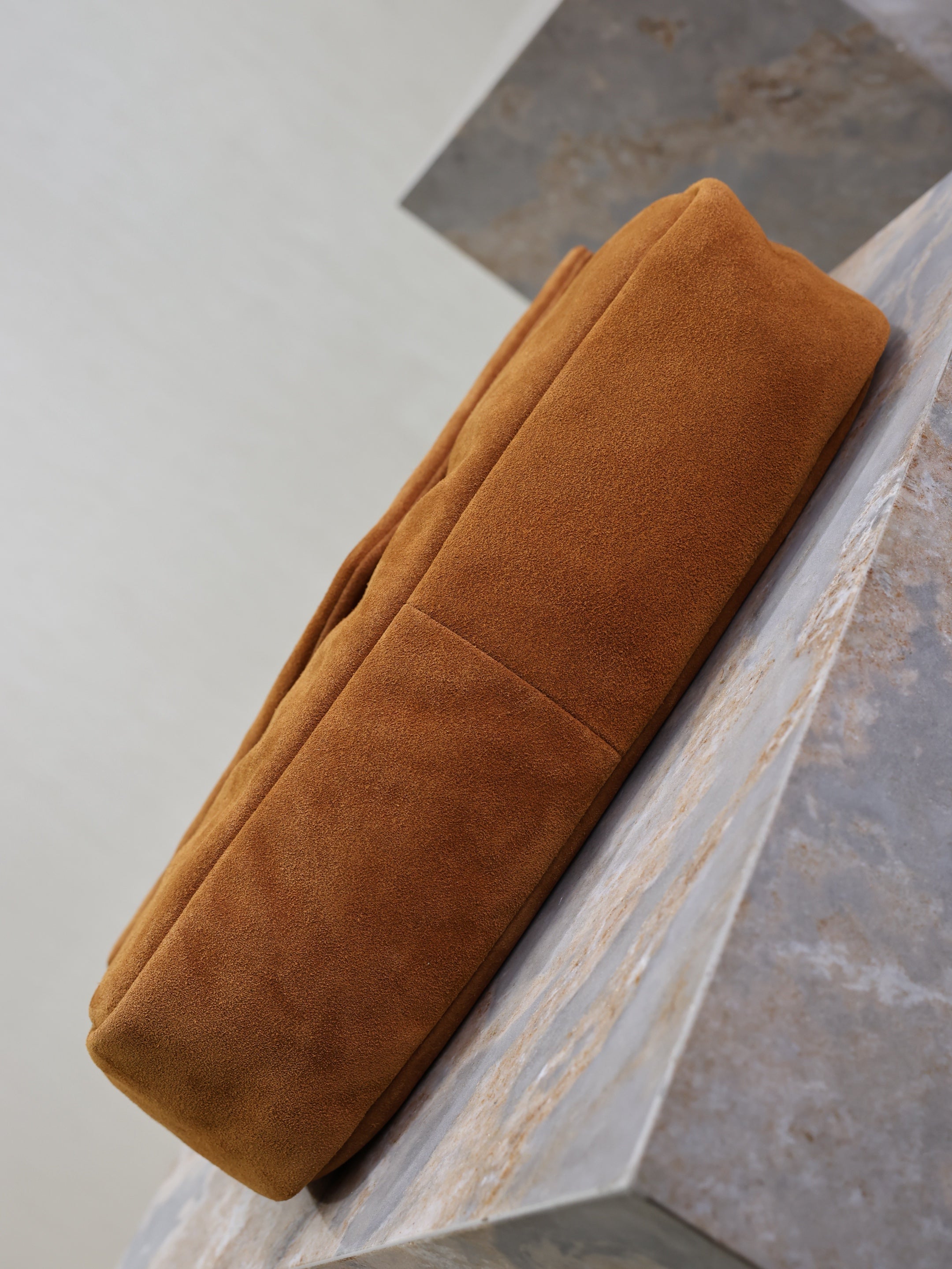 YSL 25S CALYPSO GM 38 IN DARK CARAMEL SUEDE GOLD HARDWRE