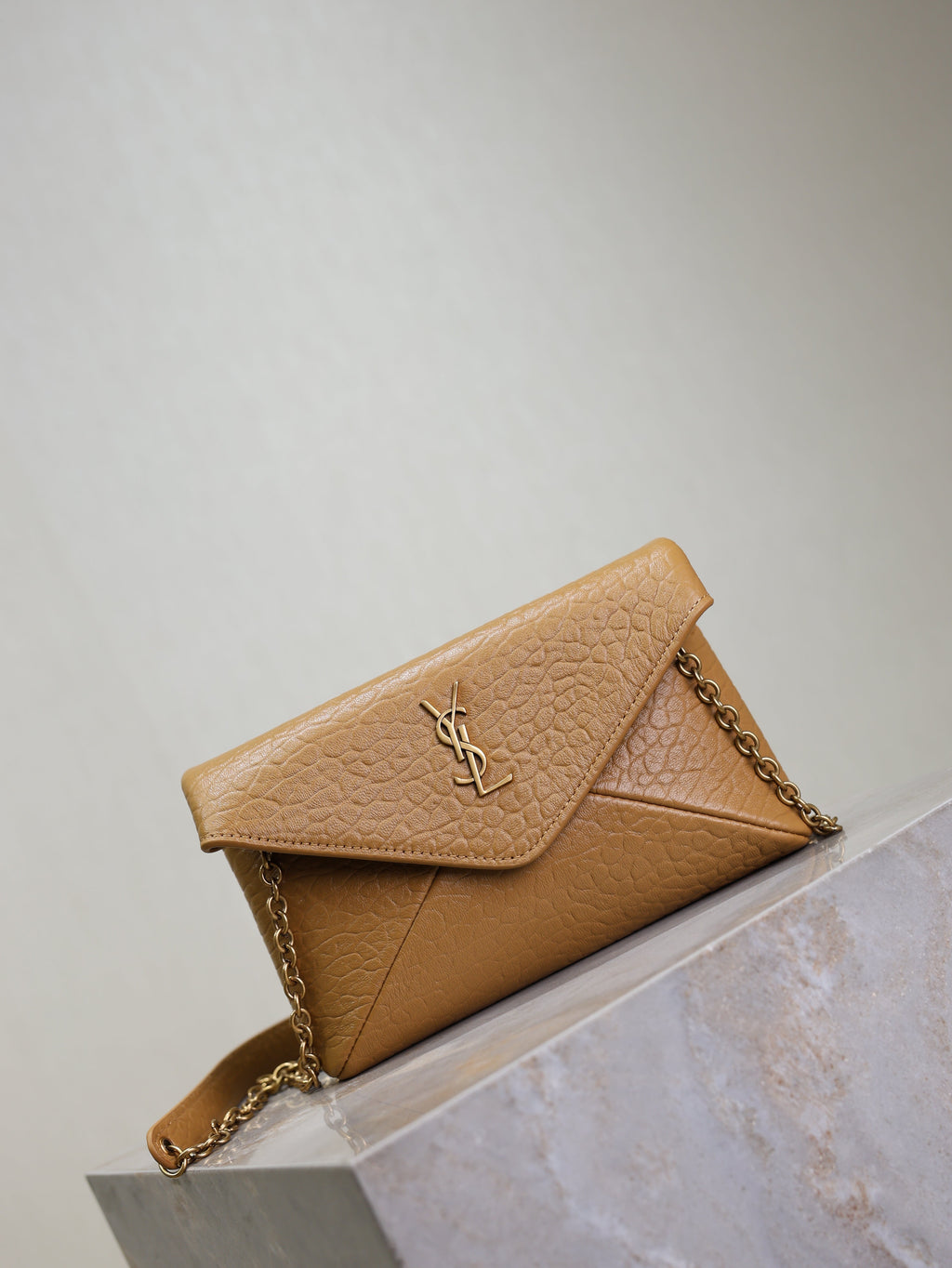 YSL 25S CALYPSO MINI 19 IN CARAMEL LAMBSKIN GOLD HARDWARE