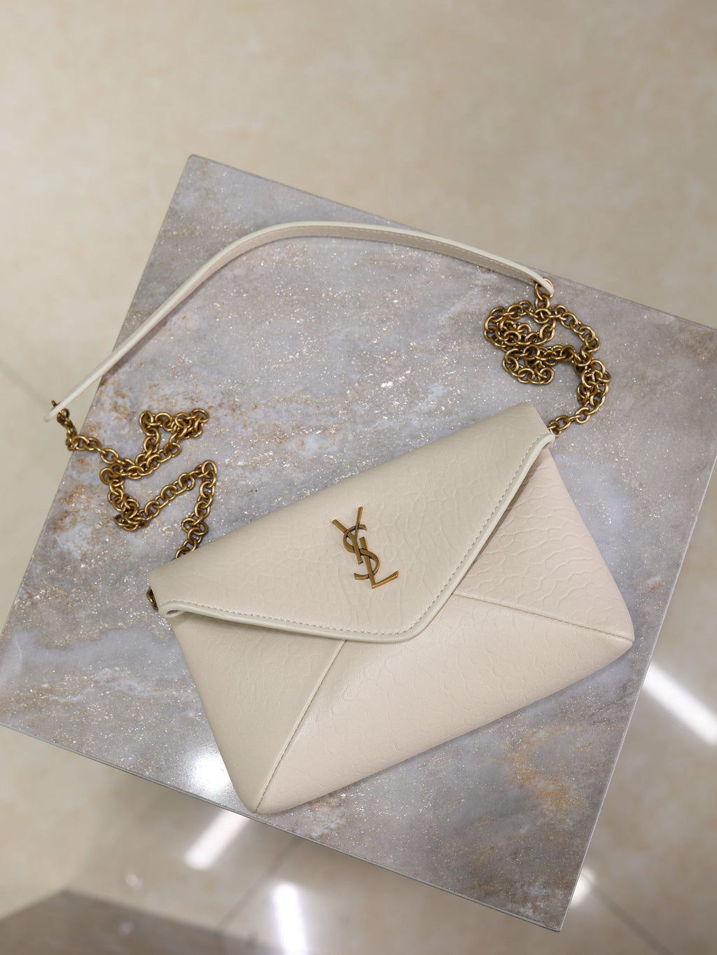 YSL 25S CALYPSO MINI 19 IN BLANC VINTAGE LAMBSKIN GOLD HARDWARE