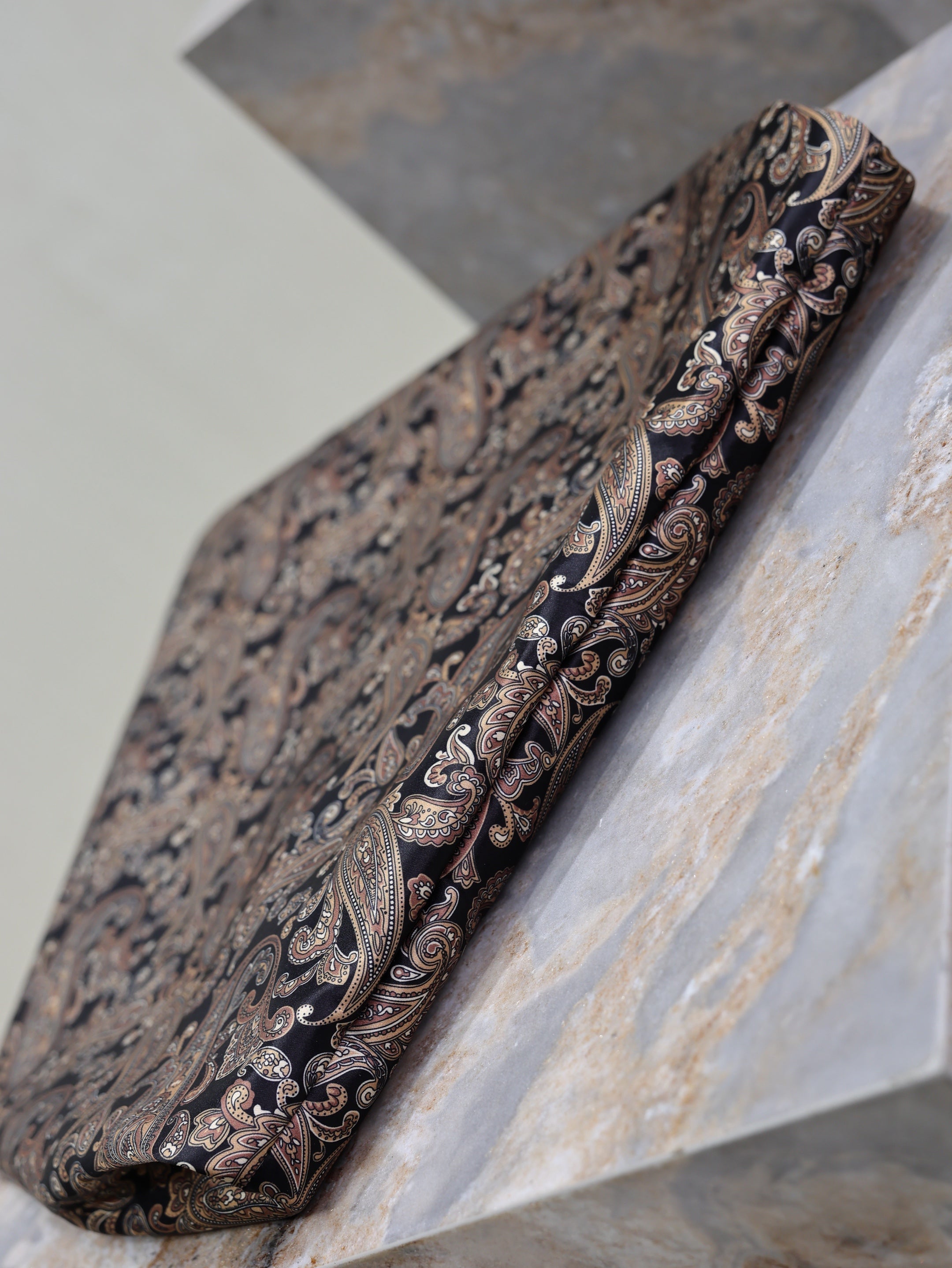 YSL 25S AMALIA 50 IN NAVY MULTICOLOR  SILK TWILL GOLD HARDWRE