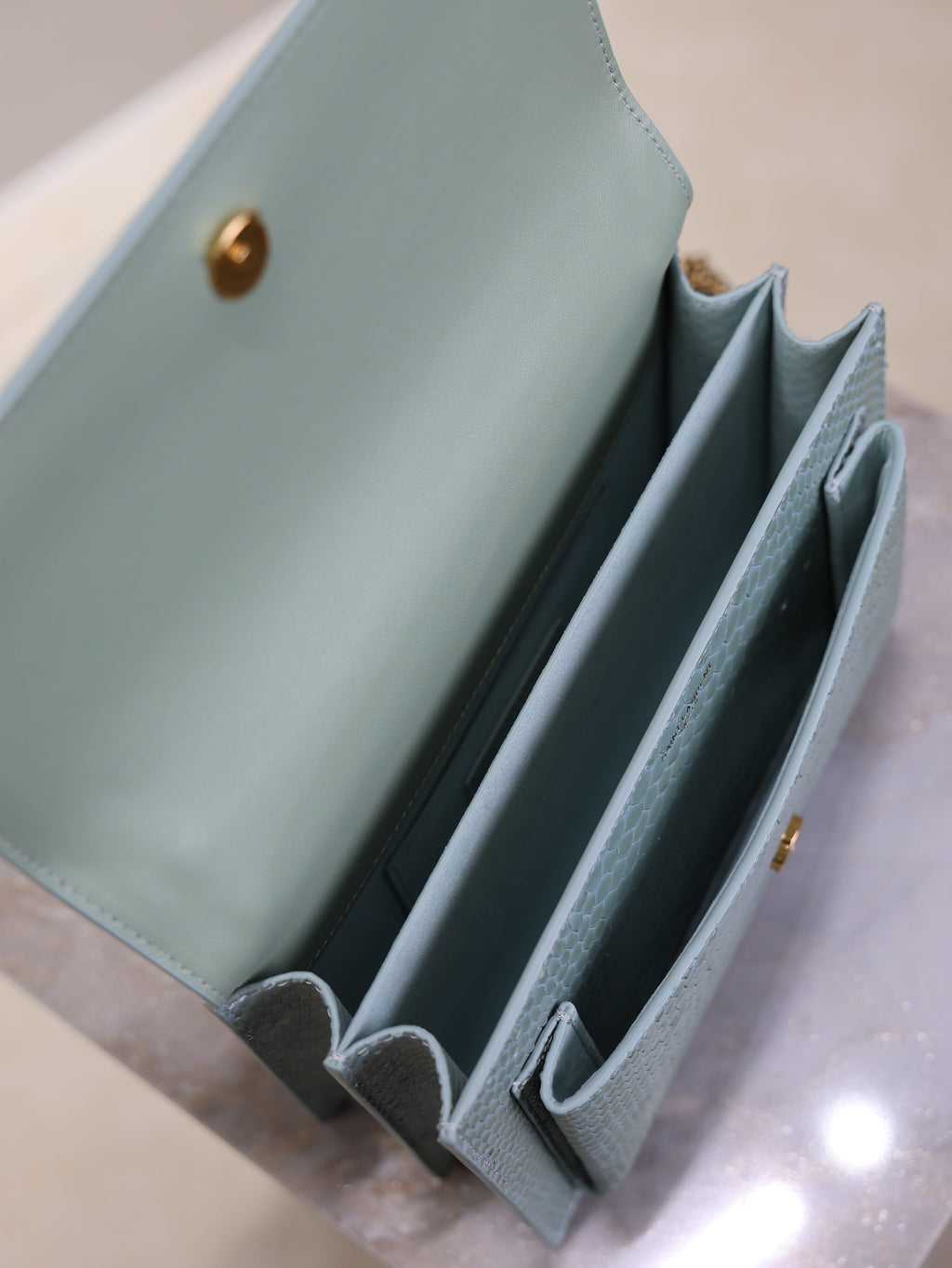 YSL 25S SUNSET MEDIUM 22 IN LIGHT BLUE CROCODILE-EMBOSSED CALFSKIN GOLD HARDWARE