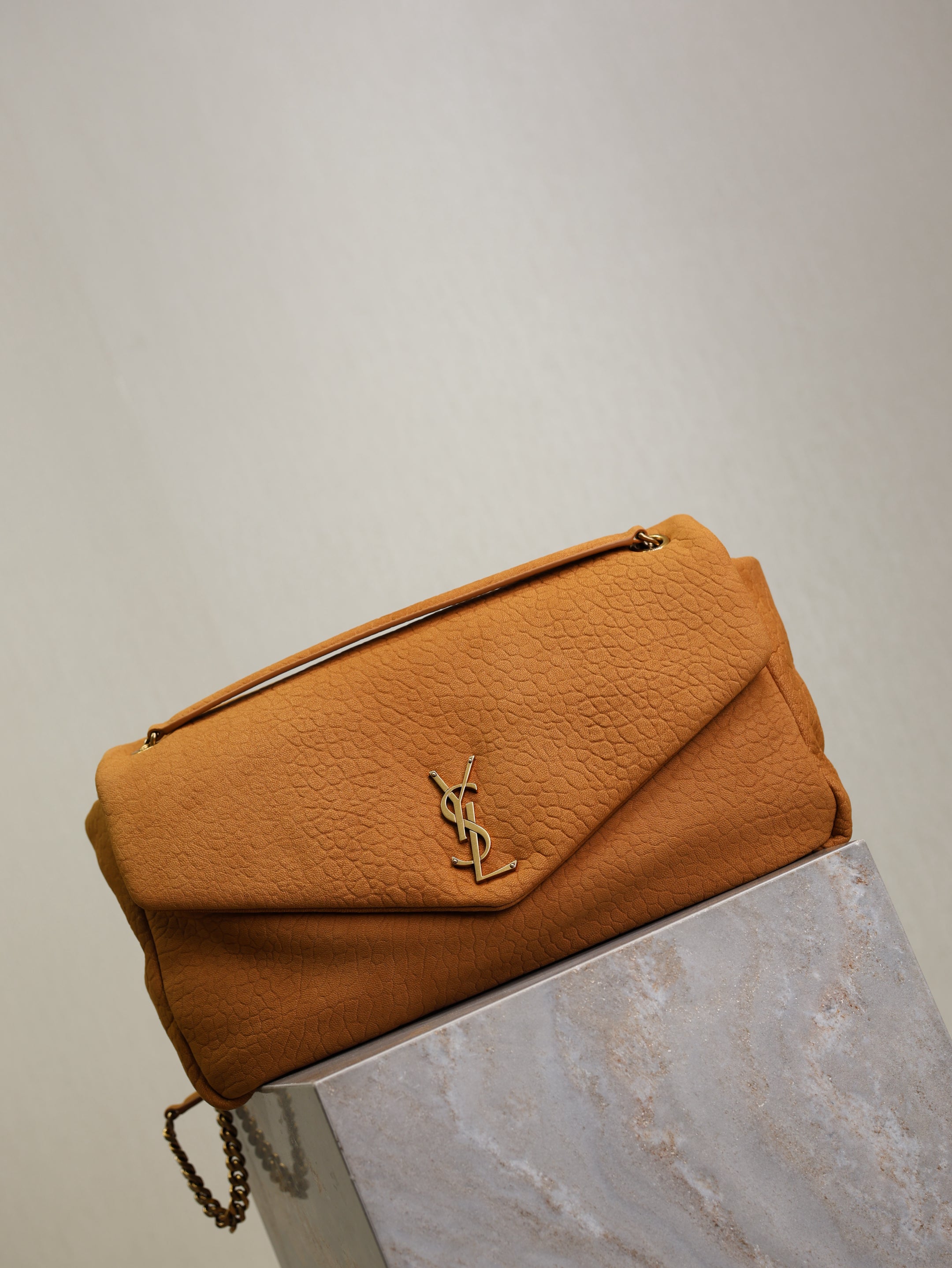 YSL 25S CALYPSO GM 38 IN BURNT ORANGE GRAINED CALFSKIN GOLD HARDWARE