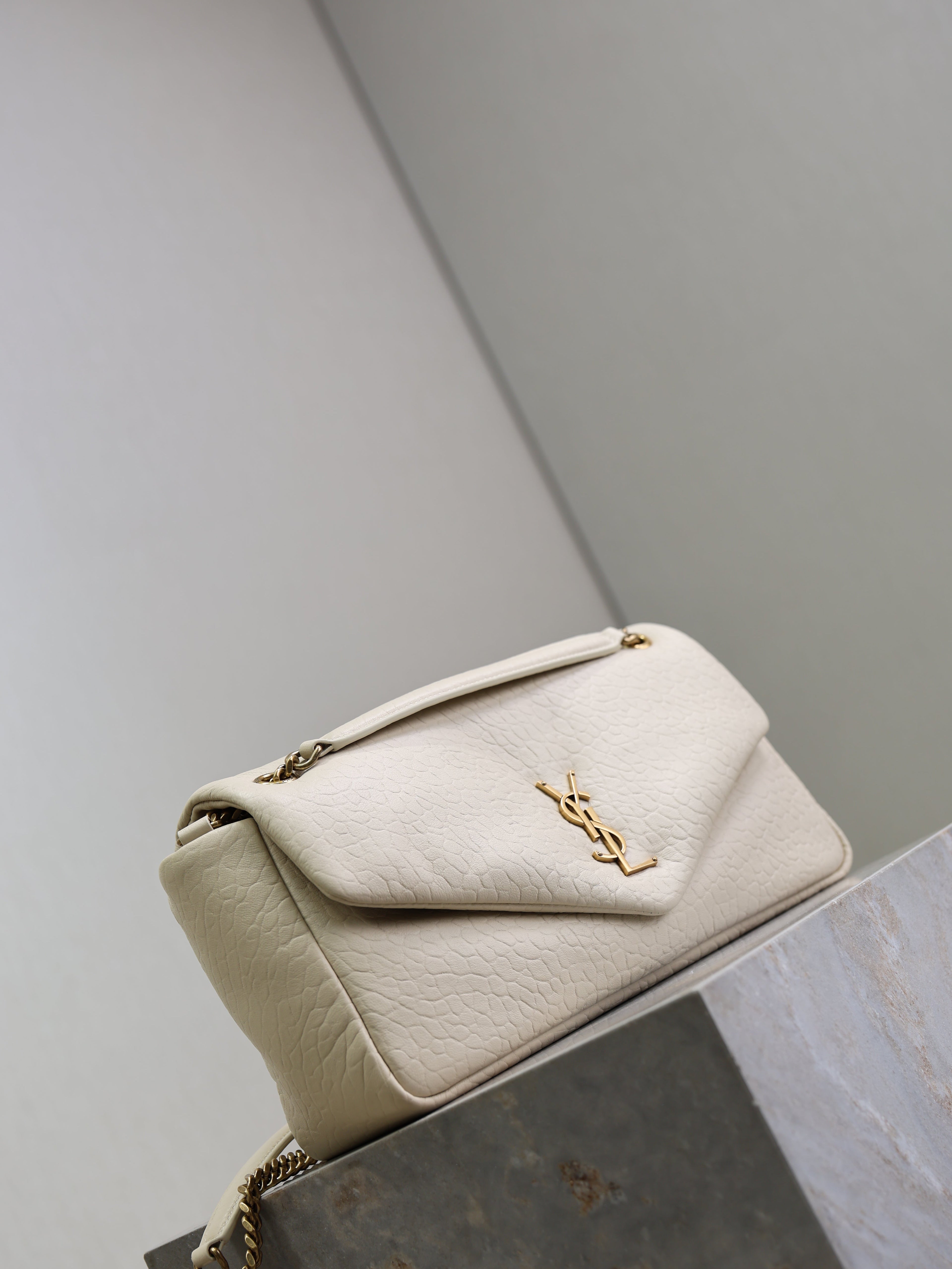 YSL 25S CALYPSO 30 IN IVORY GRAINED CALFSKIN GOLD HARDWRE