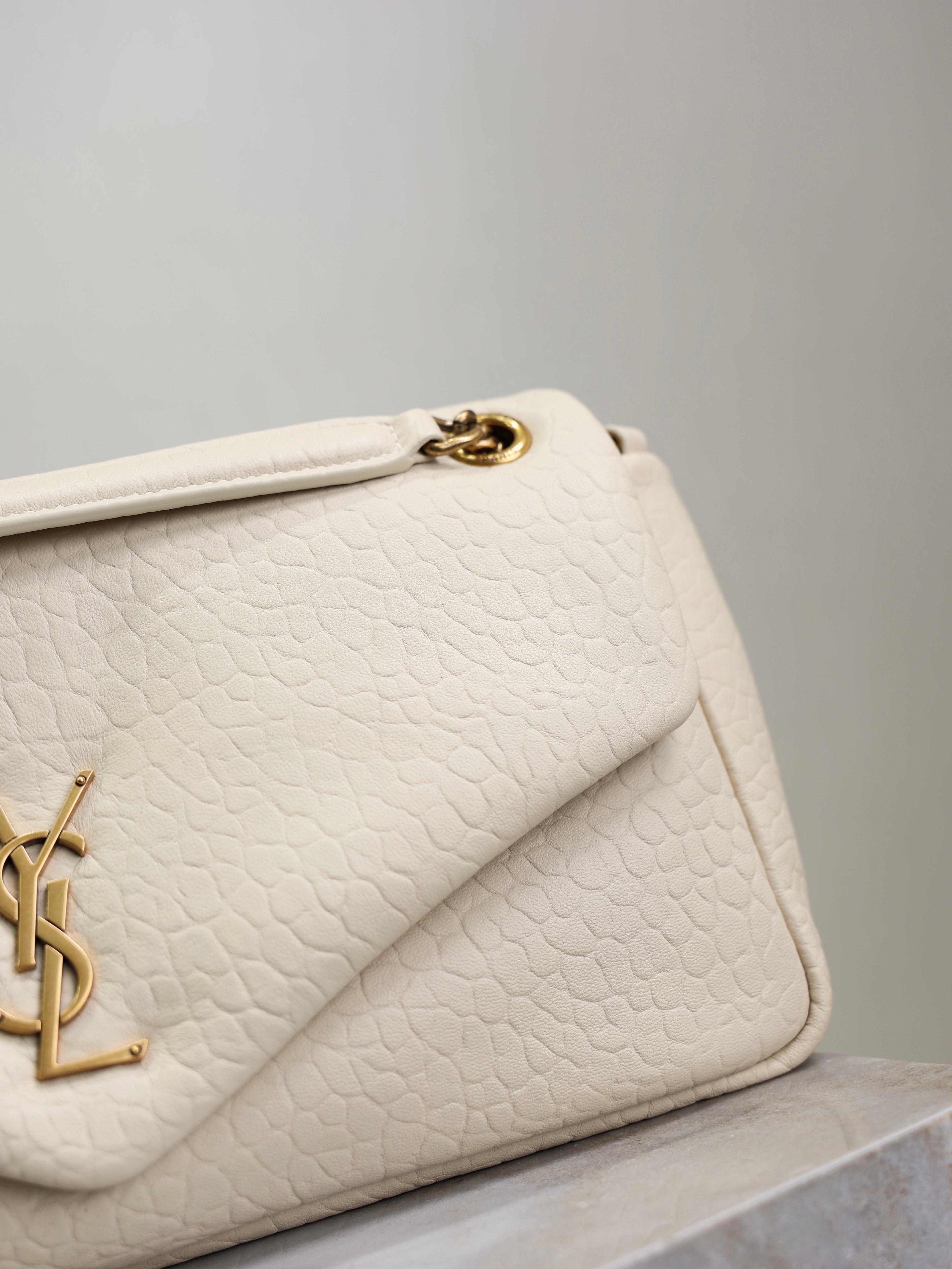 YSL 25S CALYPSO 30 IN IVORY GRAINED CALFSKIN GOLD HARDWARE