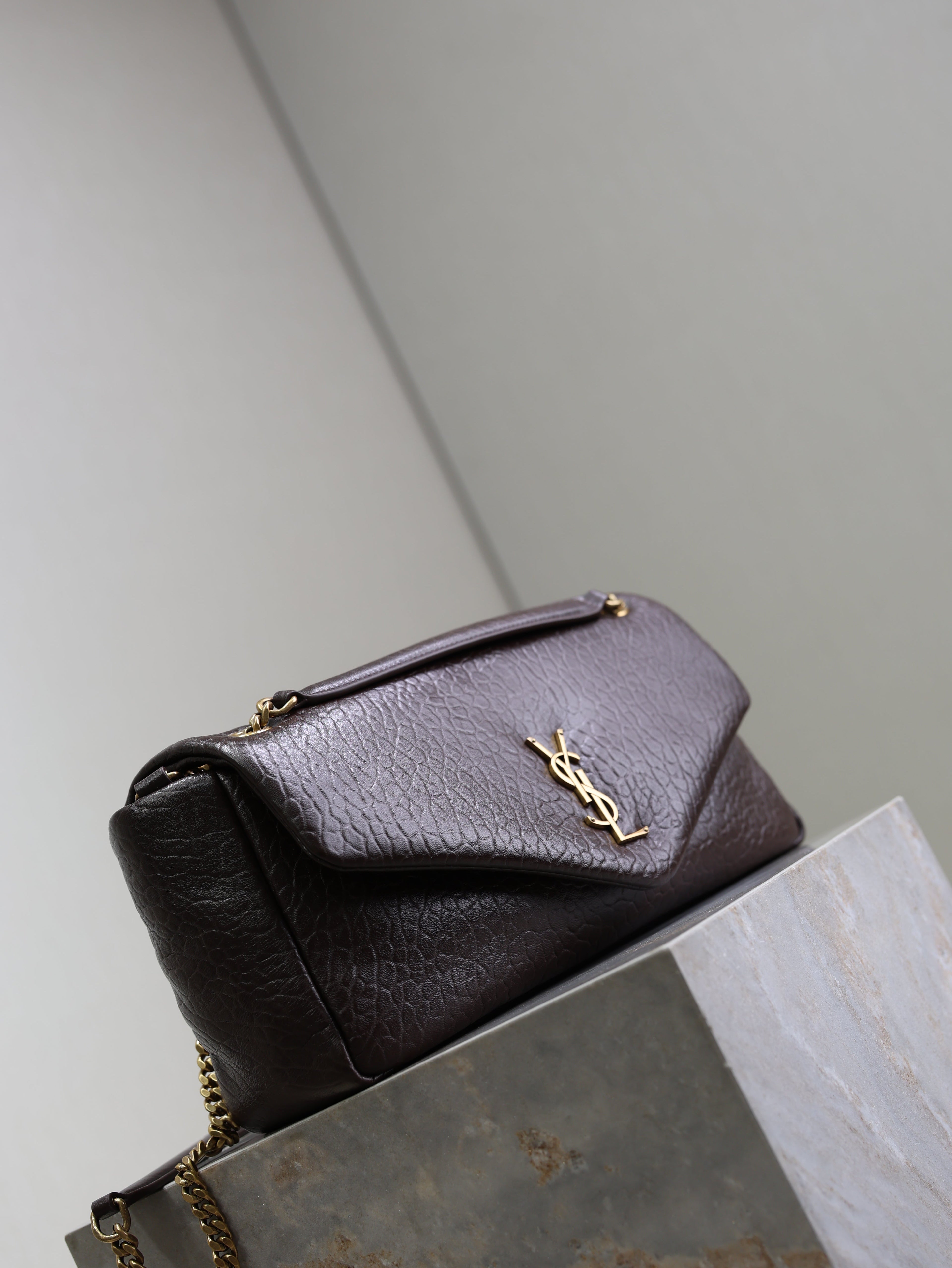YSL 25S CALYPSO 30 IN DARK CHOCOLATE GRAINED CALFSKIN GOLD HARDWRE