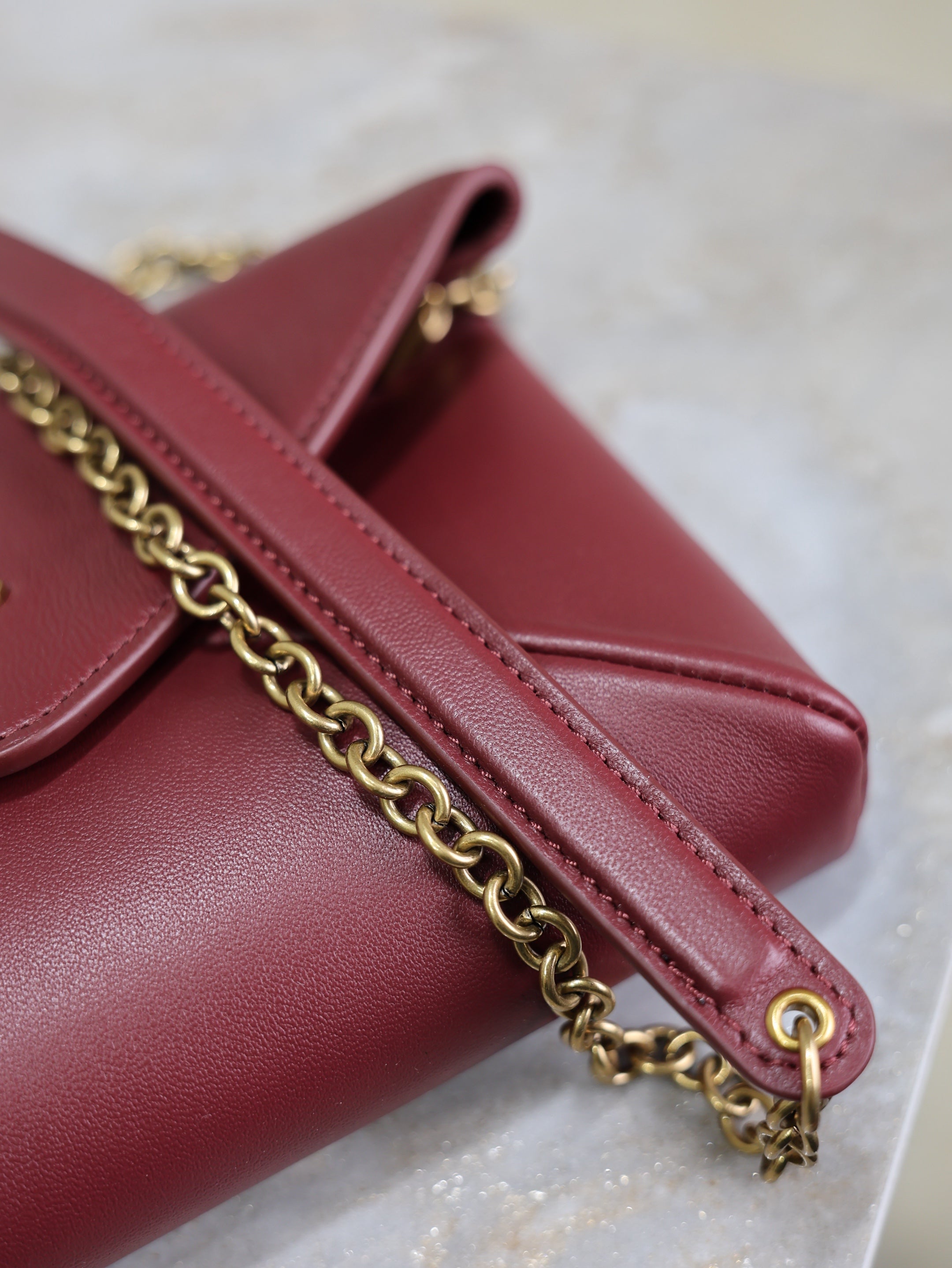 YSL 25S CALYPSO MINI 19 IN BURGUNDY CALFSKIN GOLD HARDWRE