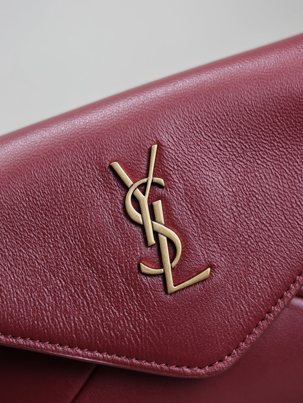YSL 25S CALYPSO MINI 19 IN BURGUNDY CALFSKIN GOLD HARDWRE