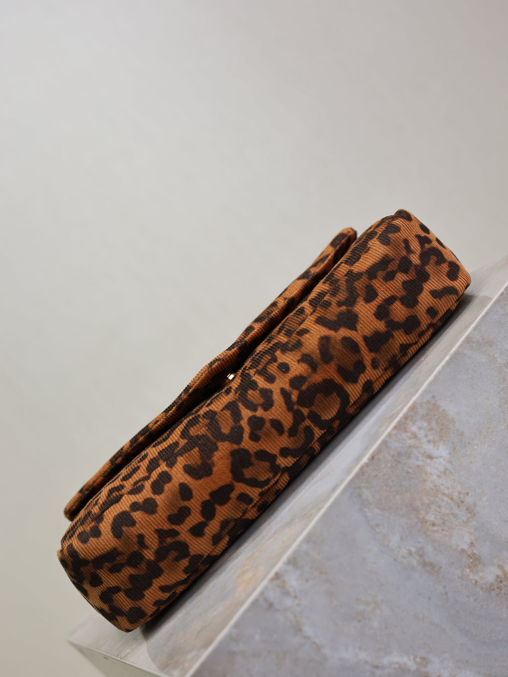 YSL 25S CALYPSO HANDBAG 26 IN BROWN LEOPARD PRINT VELVET GOLD HARDWRE