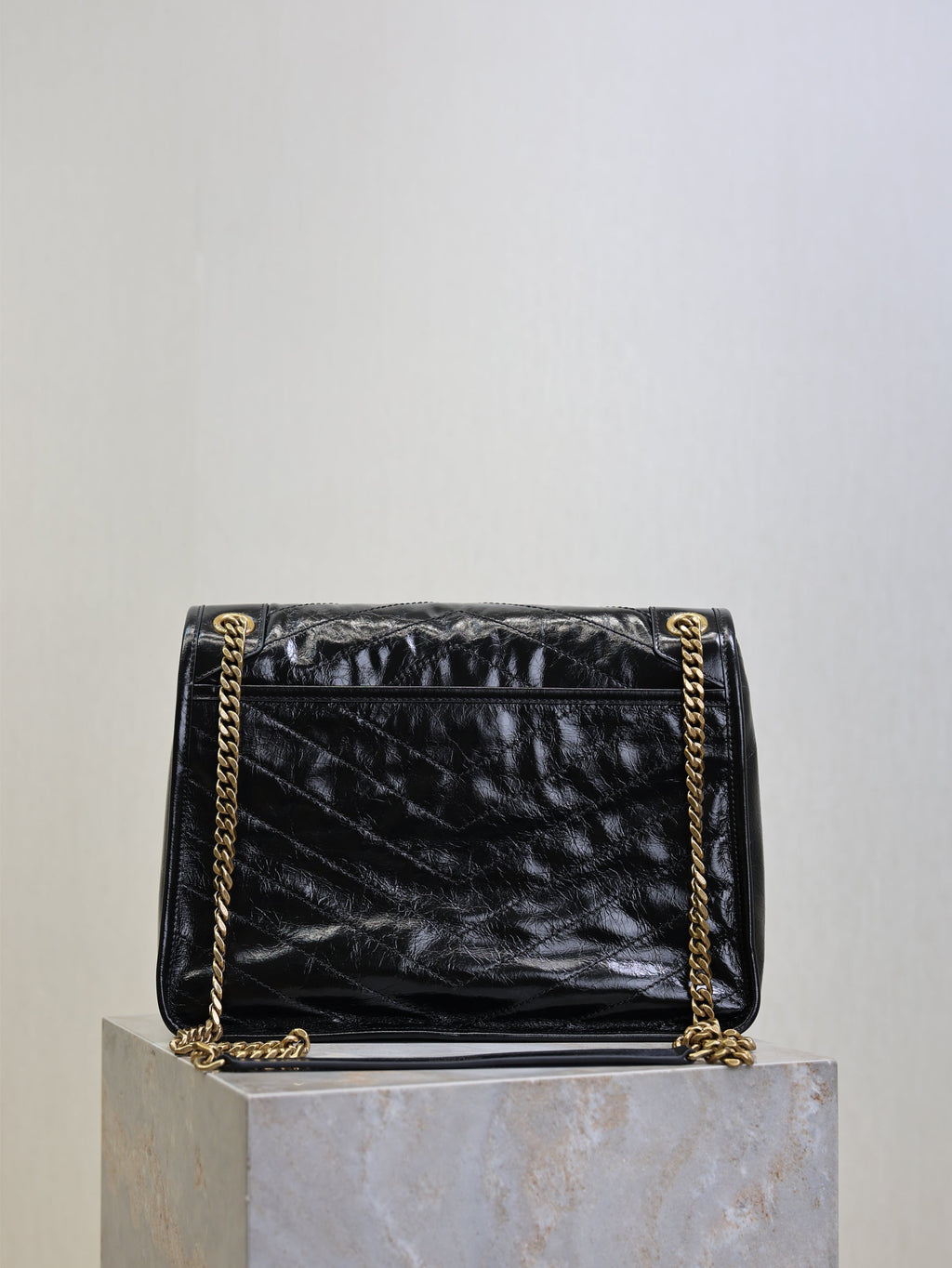 YSL 25S NIKI GM BAG 32 IN BLACK GLOSSY CALFSKIN GOLD HARDWARE