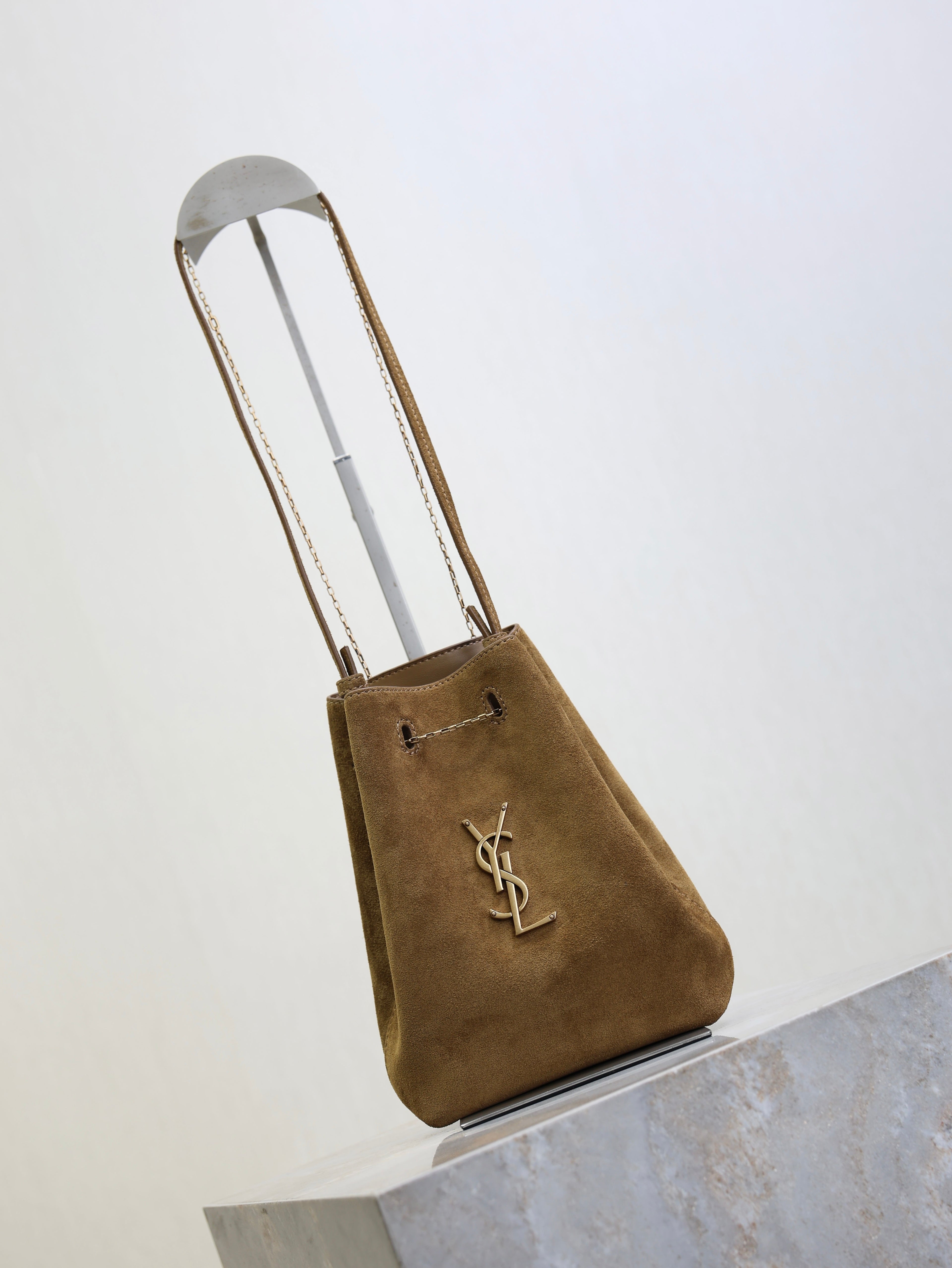 YSL 25S POCHON BAG 24 IN CARAMEL COGNAC SUEDE GOLD HARDWRE