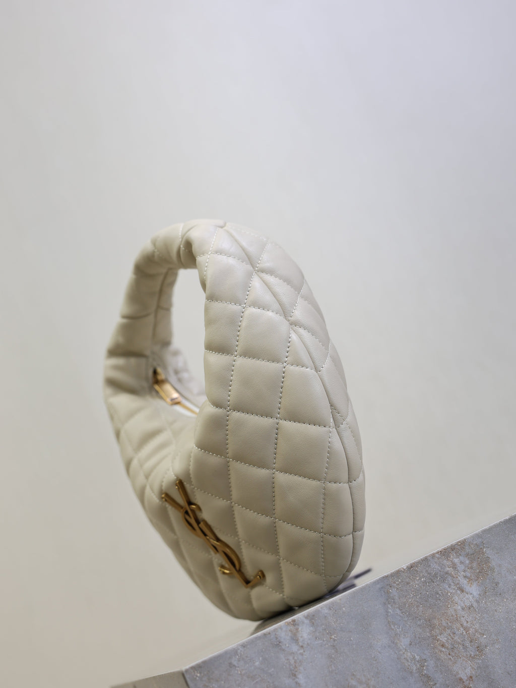 YSL 25S ICARINO 17 IN WHITE QUILTED CALFSKIN GOLD HARDWARE